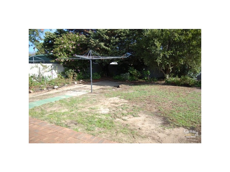 19 Montgomery Drive, Eaton WA 6232