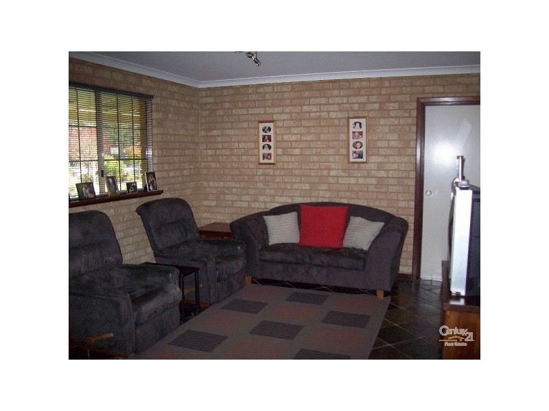 16 Buckingham Way, Collie WA 6225