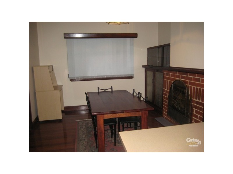 8 Grieves Street, Harvey WA 6220