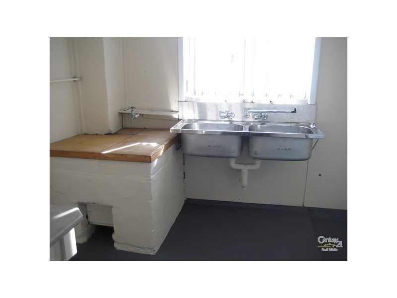 8 Grieves Street, Harvey WA 6220