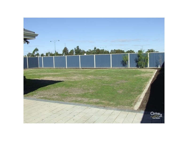 13 Lipizzaner Turn, Eaton WA 6232