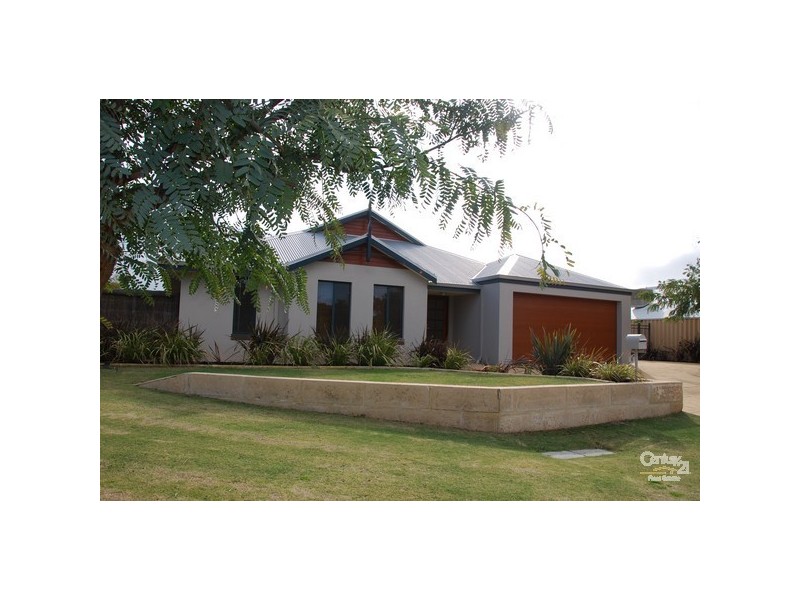 6 Gutmann Parkway, Dalyellup WA 6230