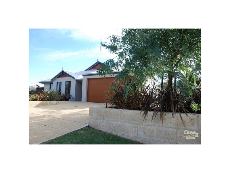 6 Gutmann Parkway, Dalyellup WA 6230
