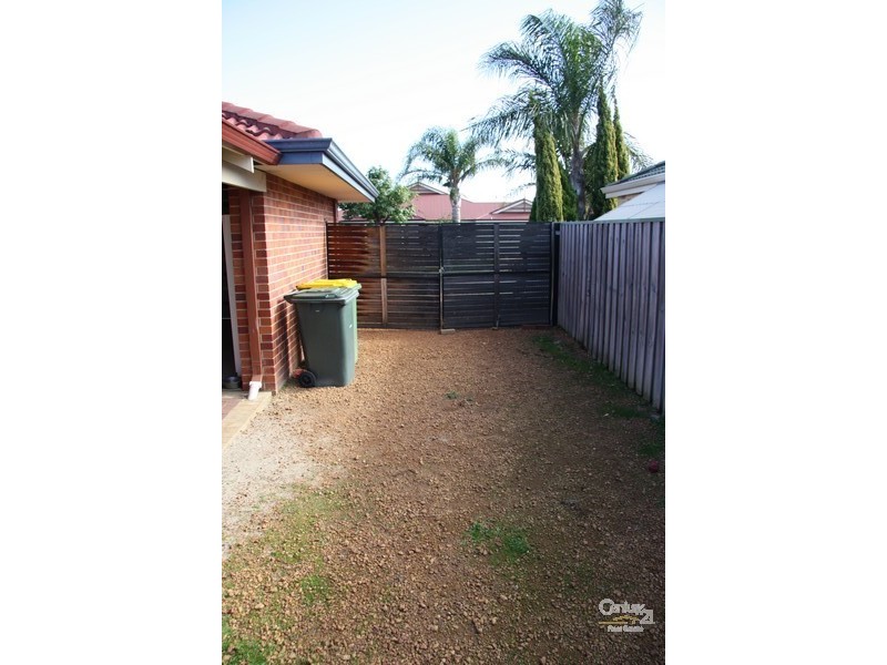 30 Barton Drive, Australind WA 6233