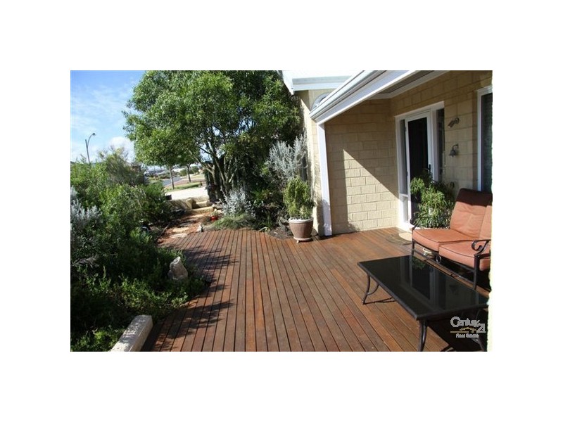 14 Cambria Road, Dalyellup WA 6230