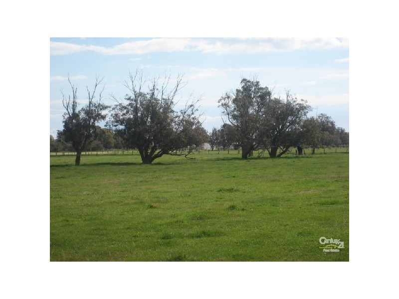 211 Eckersley Road, Harvey WA 6220