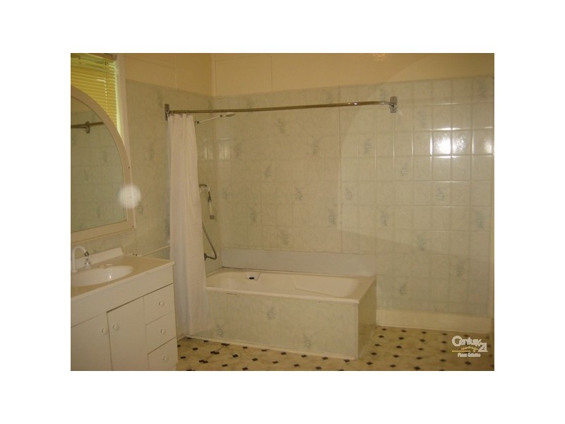 58 Young Street, Harvey WA 6220