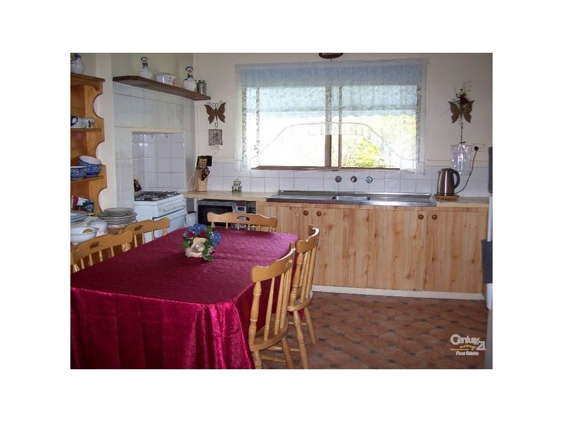 22 Bessell Crescent, Collie WA 6225