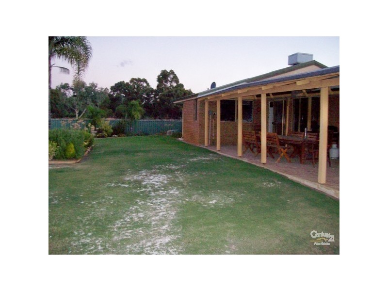 54 Graham Road, Cardiff WA 6225