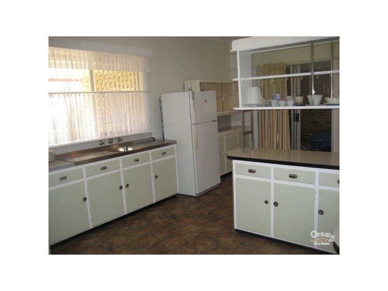 19 Merriedale Crescent, Harvey WA 6220