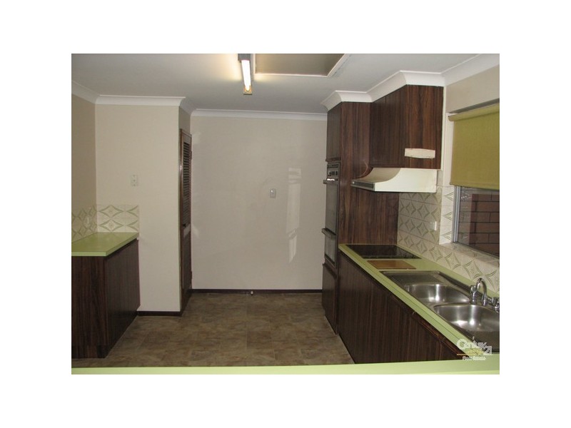 5 Saunders Street, Collie WA 6225