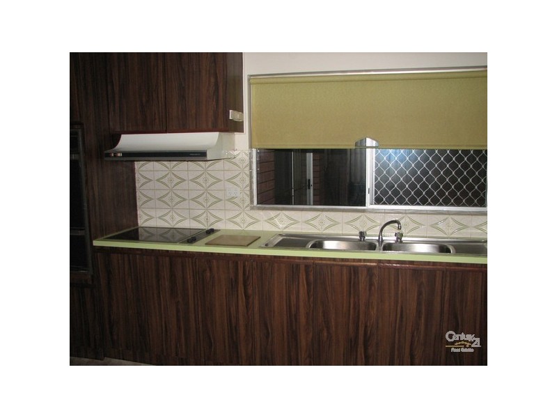 5 Saunders Street, Collie WA 6225