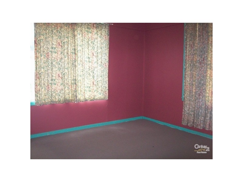 11 Cable Street, Collie WA 6225