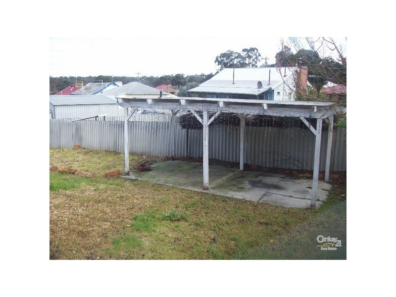 11 Cable Street, Collie WA 6225