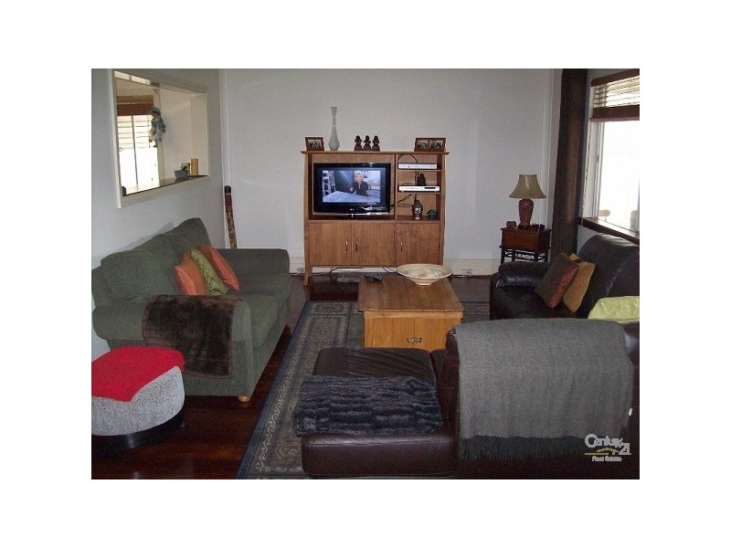 65 Deakin Street, Collie WA 6225