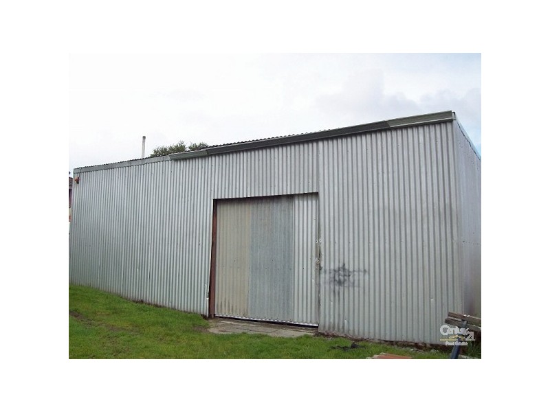 65 Deakin Street, Collie WA 6225