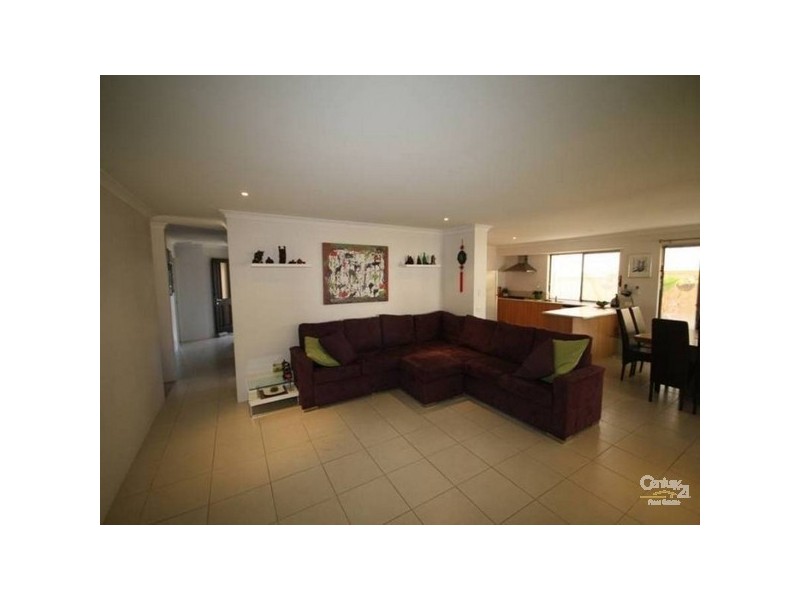 9 Hope Street, Dalyellup WA 6230