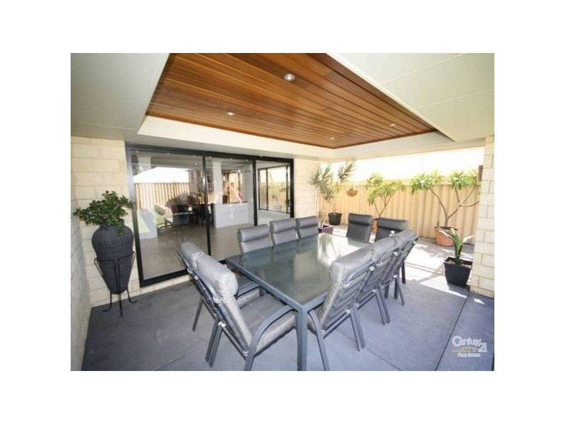 9 Hope Street, Dalyellup WA 6230