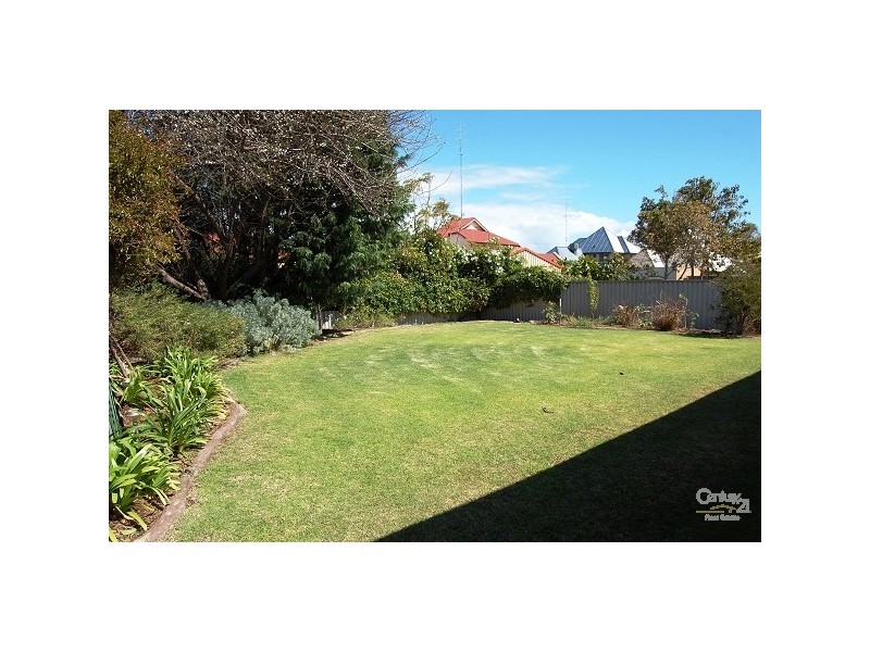 131 Travers Drive, Australind WA 6233