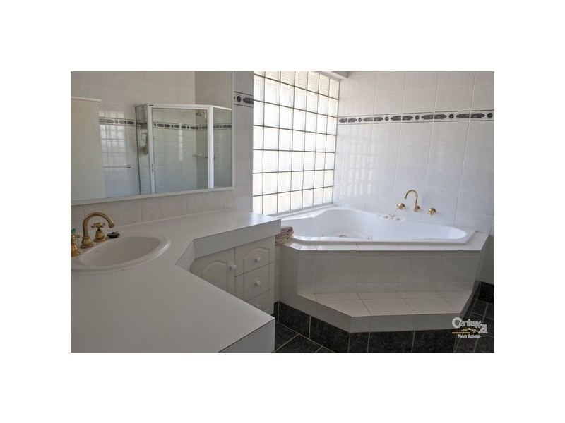 101 Hale Street, Eaton WA 6232