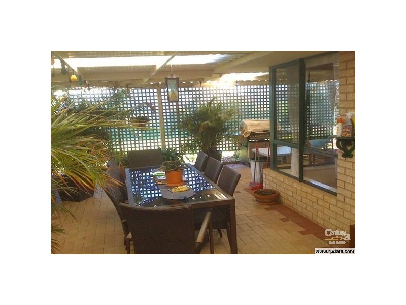 10 Litham Place, Pelican Point WA 6230