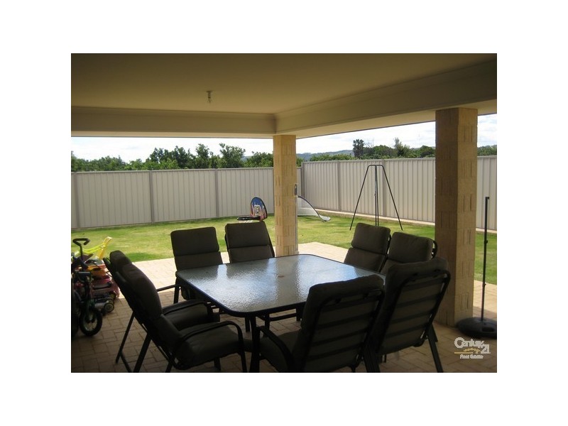 14 Jacobs Drive, Harvey WA 6220