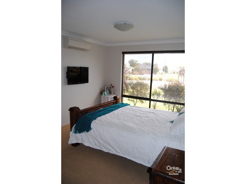 31 The Boulevard, Australind WA 6233