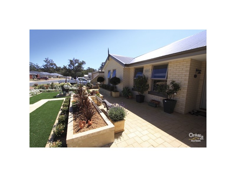 26 Mooralup Turn, Dalyellup WA 6230