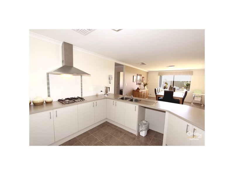 26 Mooralup Turn, Dalyellup WA 6230