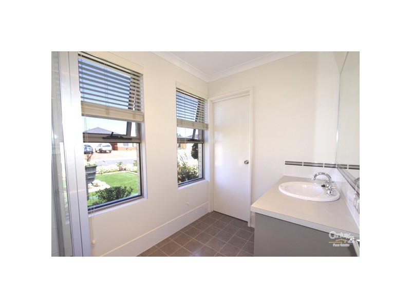 26 Mooralup Turn, Dalyellup WA 6230