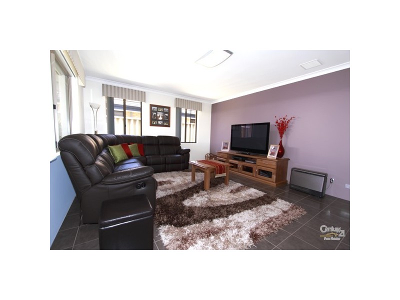 26 Mooralup Turn, Dalyellup WA 6230