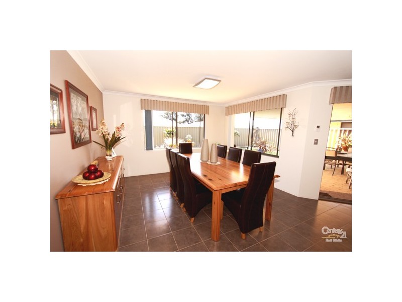 26 Mooralup Turn, Dalyellup WA 6230