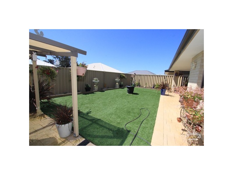 26 Mooralup Turn, Dalyellup WA 6230