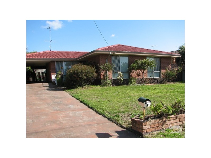 5 Saunders Street, Collie WA 6225