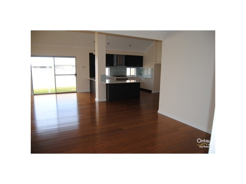 19 Lapwing Road, Dalyellup WA 6230