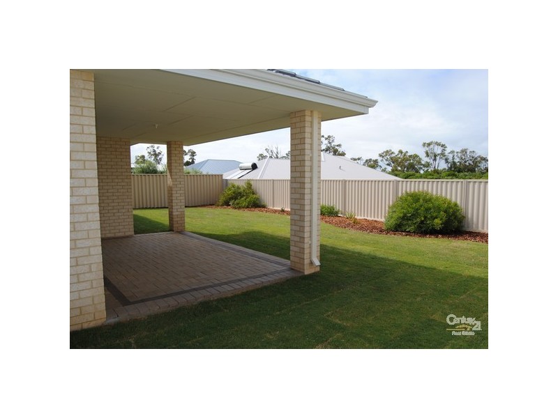 19 Lapwing Road, Dalyellup WA 6230