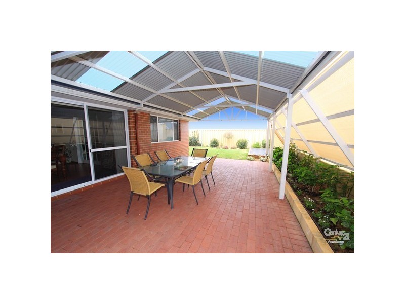 6 Peridot Street, Dalyellup WA 6230