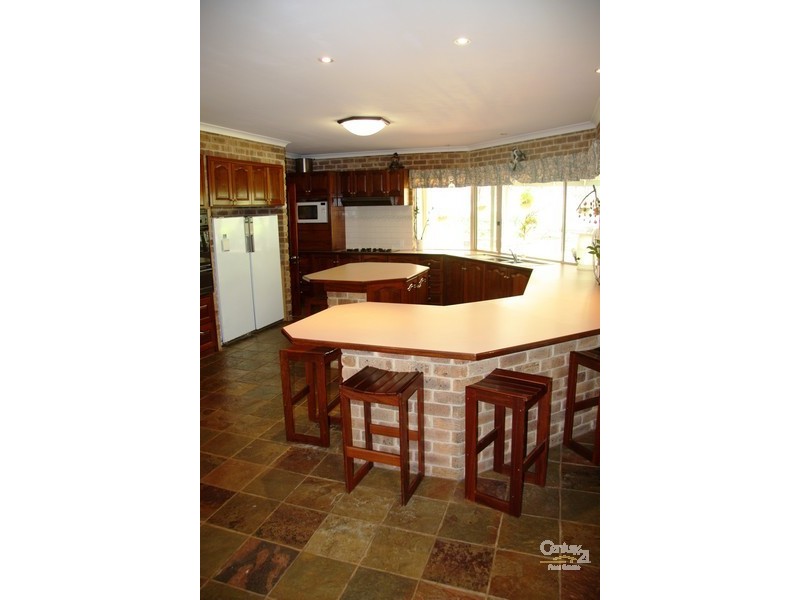 21 Australind Road, Leschenault WA 6233