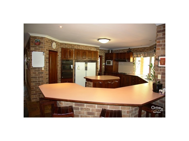 21 Australind Road, Leschenault WA 6233