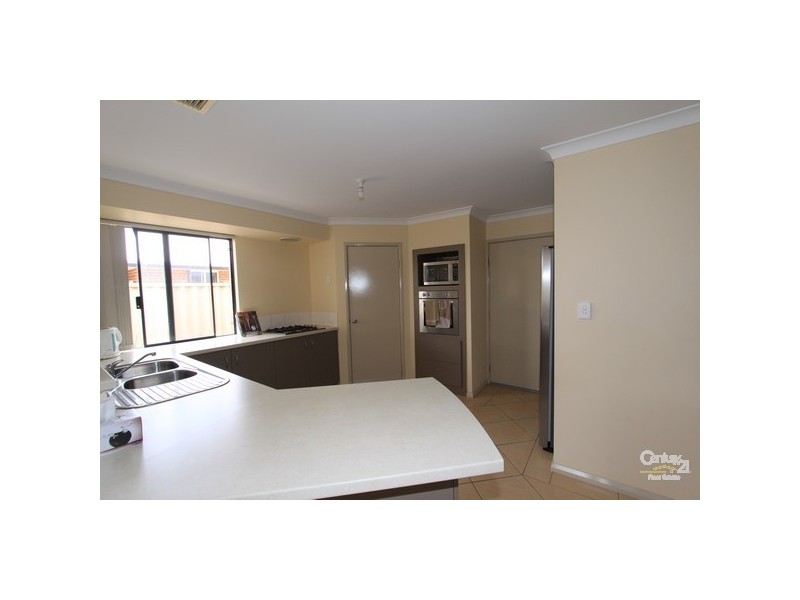 35 Edwinstone Close, Dalyellup WA 6230