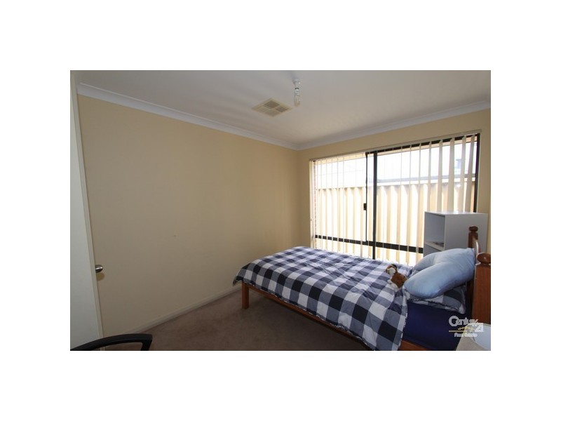 35 Edwinstone Close, Dalyellup WA 6230