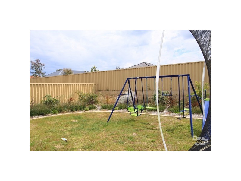 35 Edwinstone Close, Dalyellup WA 6230