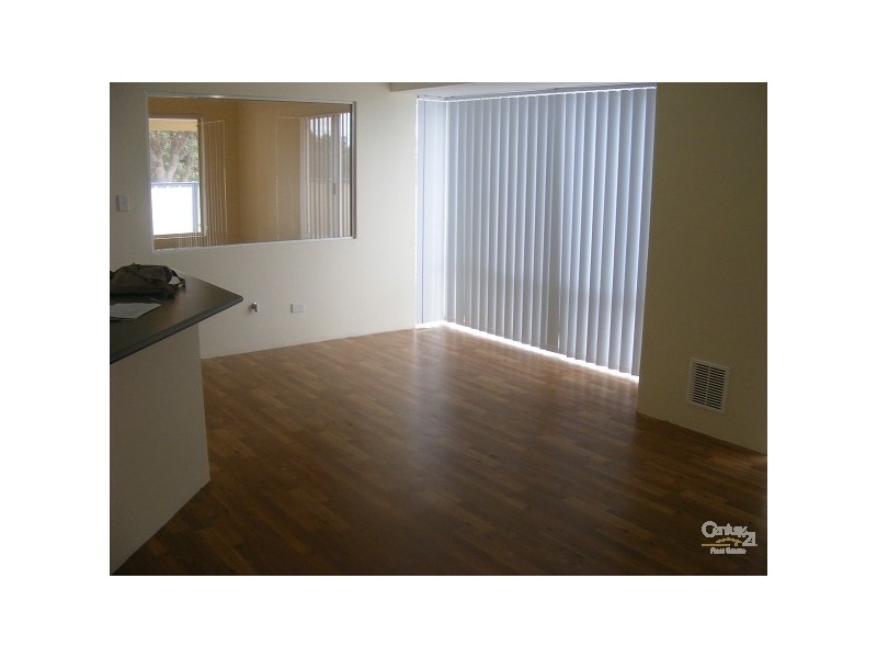 1/2a University Close, College Grove WA 6230