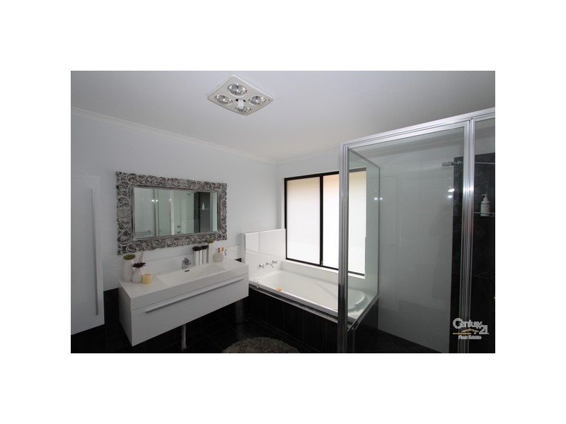 22 Diamond Street, Dalyellup WA 6230