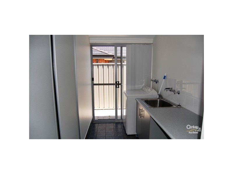 8 Fantail Loop, Eaton WA 6232