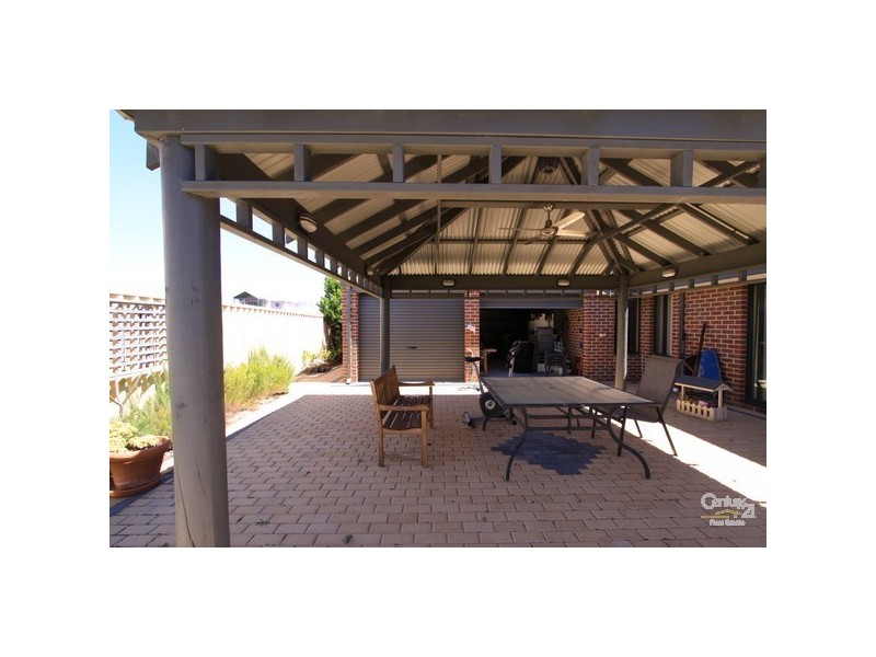 296 Norton Promenade, Dalyellup WA 6230
