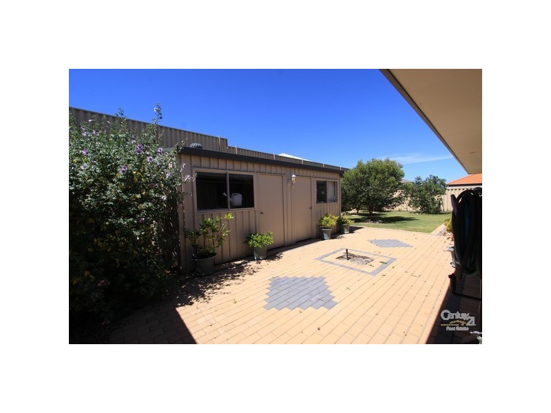 296 Norton Promenade, Dalyellup WA 6230
