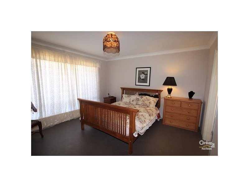 6 Frollet Way, Dalyellup WA 6230