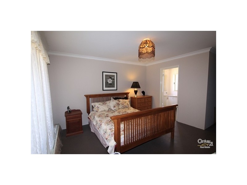 6 Frollet Way, Dalyellup WA 6230