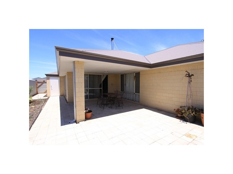6 Frollet Way, Dalyellup WA 6230